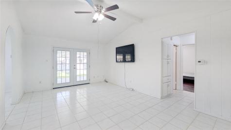 1107 Waverly Drive Arlington TX 76015