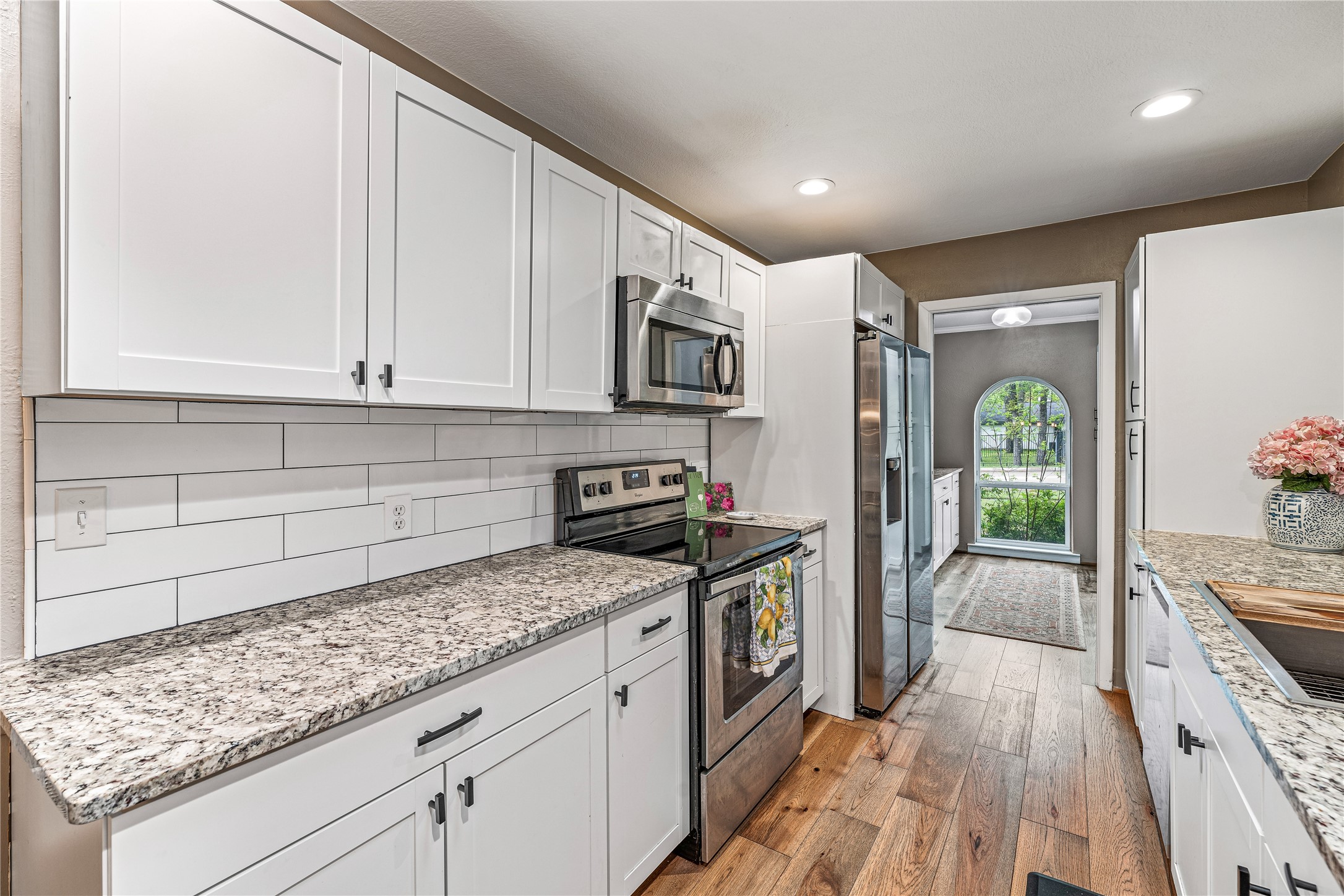 103 W Ash Euless TX 76039