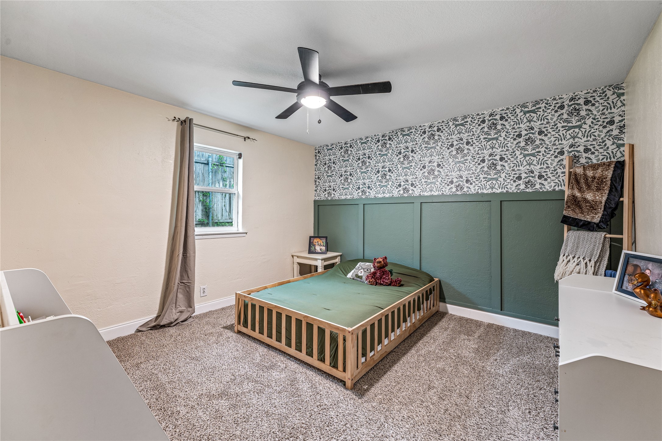 103 W Ash Euless TX 76039