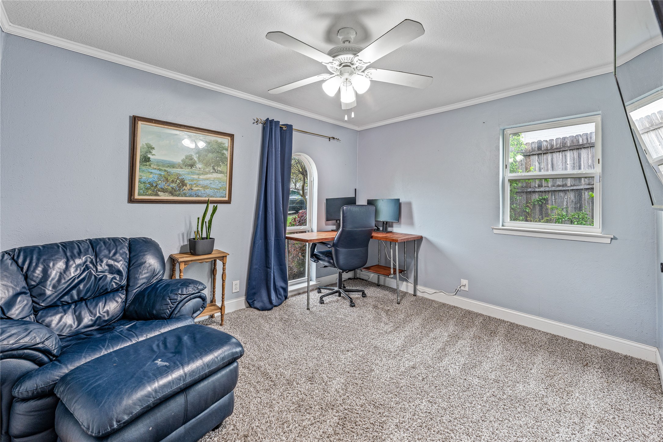 103 W Ash Euless TX 76039