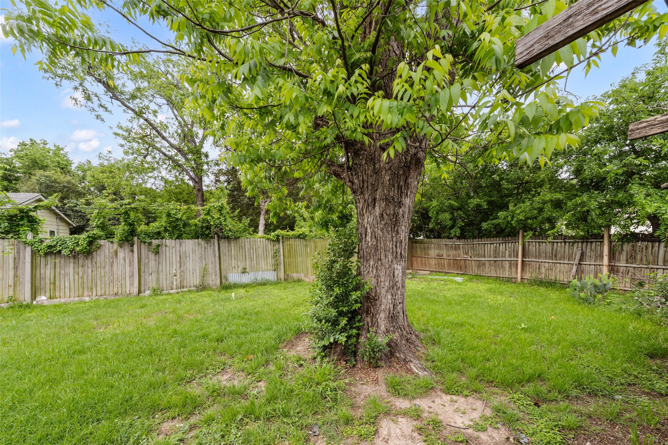2709 Speight Avenue Waco TX 76711