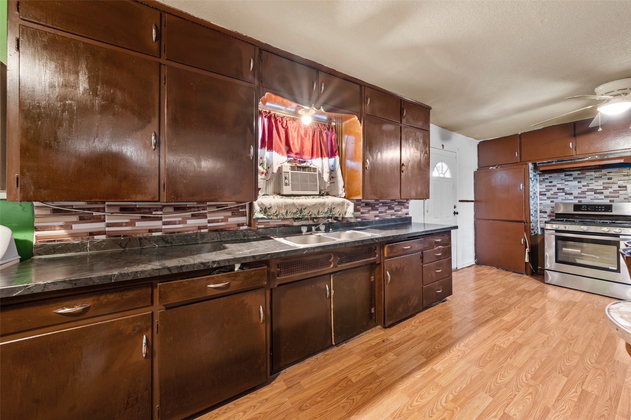 2709 Speight Avenue Waco TX 76711
