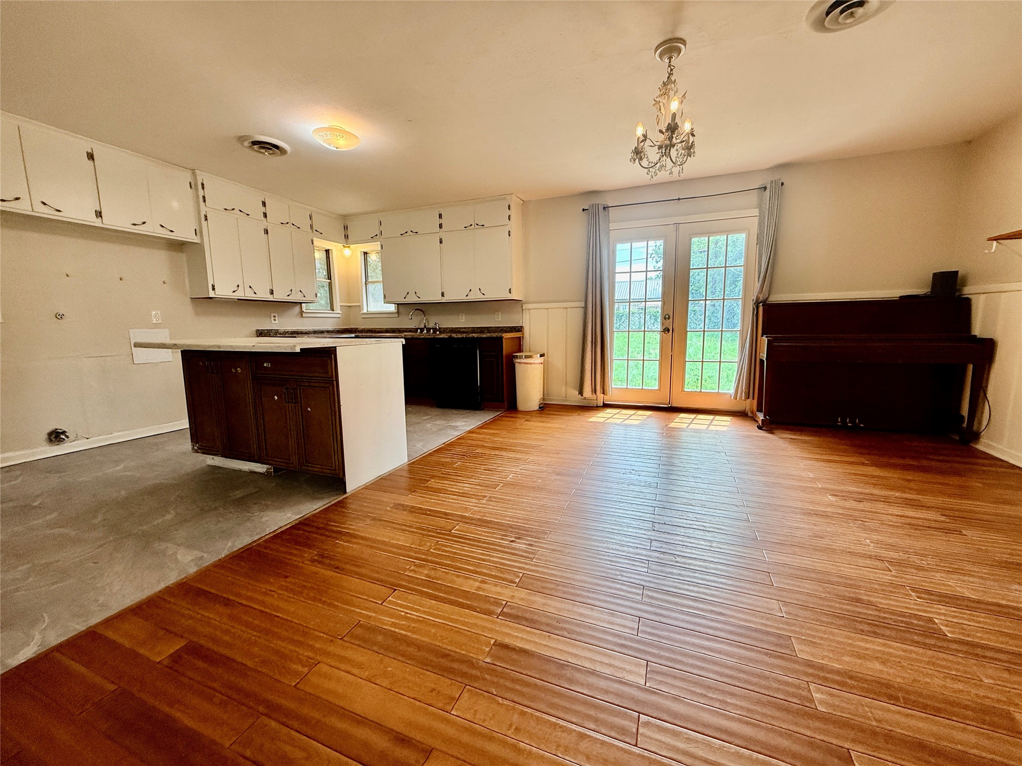 105 Ragland Street Graham TX 76450