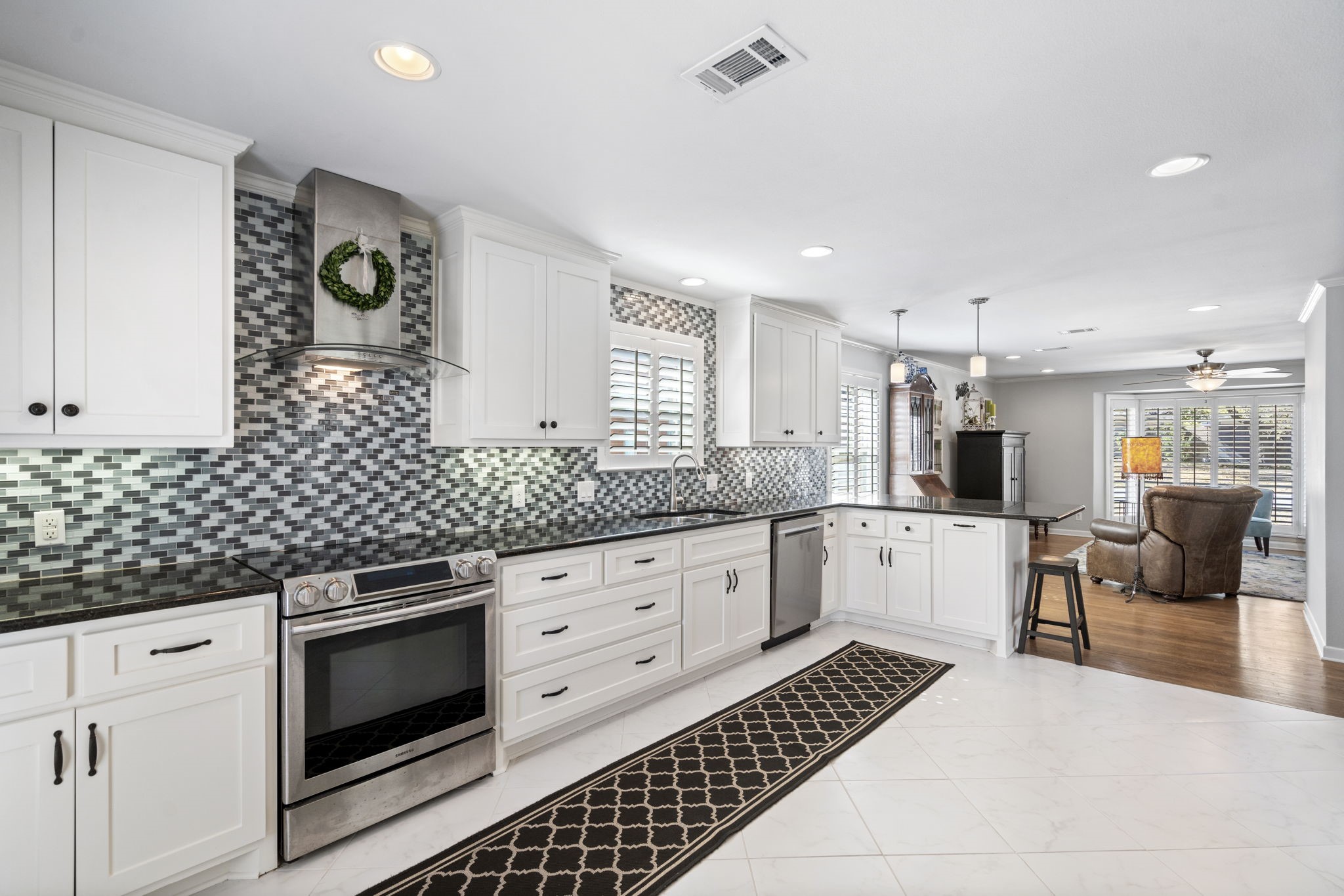 6944 Wakefield Street Dallas TX 75231