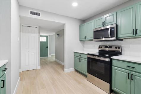 7426 Cloverglen Drive Dallas TX 75249