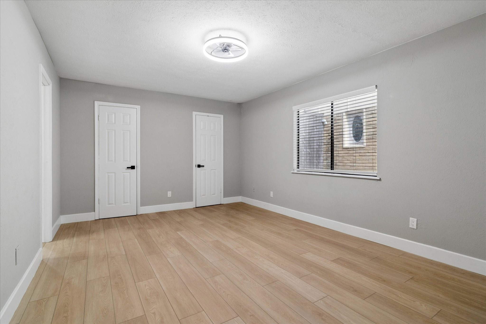7426 Cloverglen Drive Dallas TX 75249