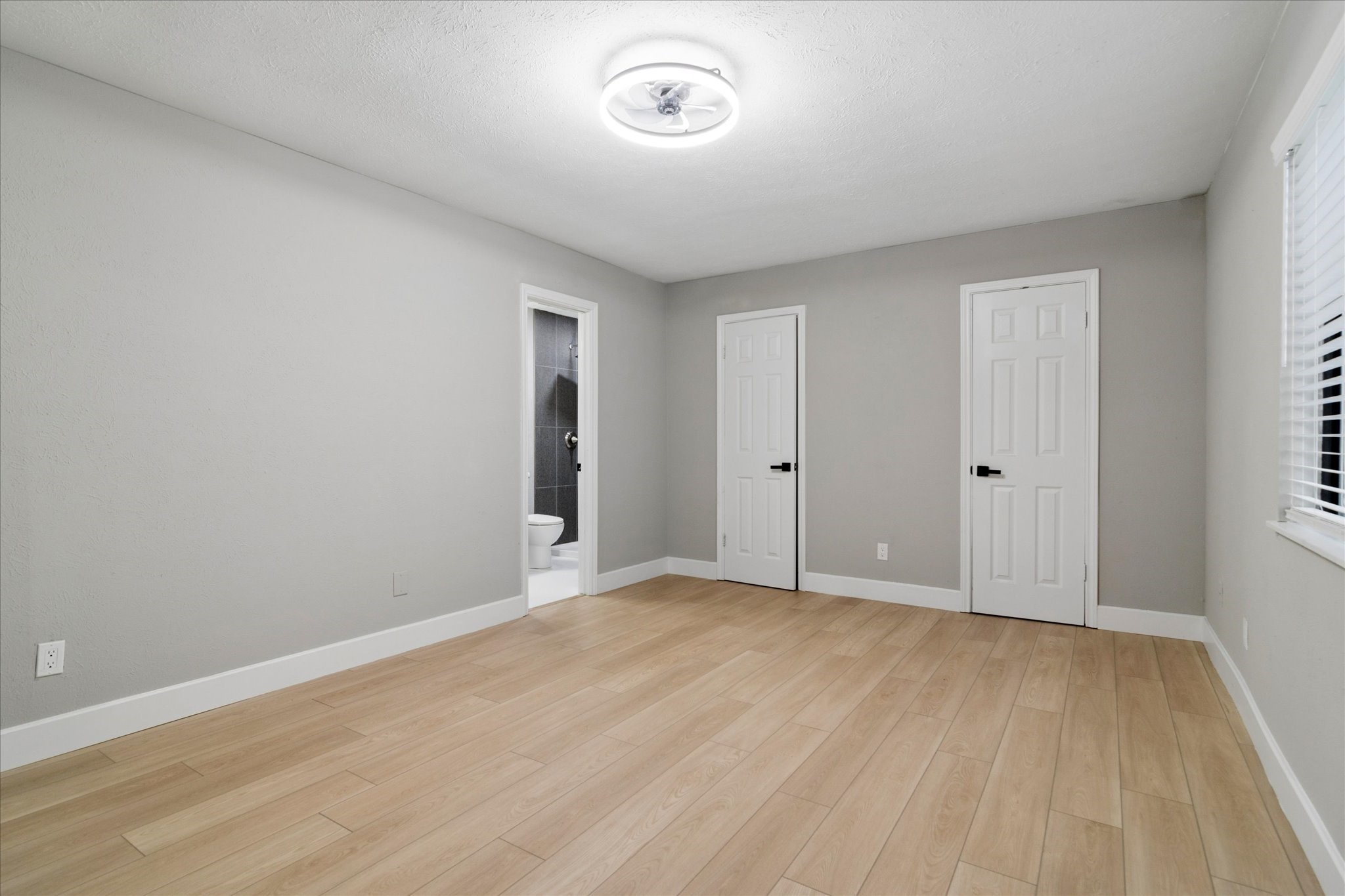 7426 Cloverglen Drive Dallas TX 75249
