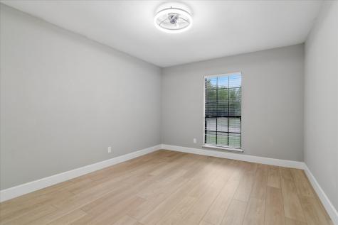 7426 Cloverglen Drive Dallas TX 75249