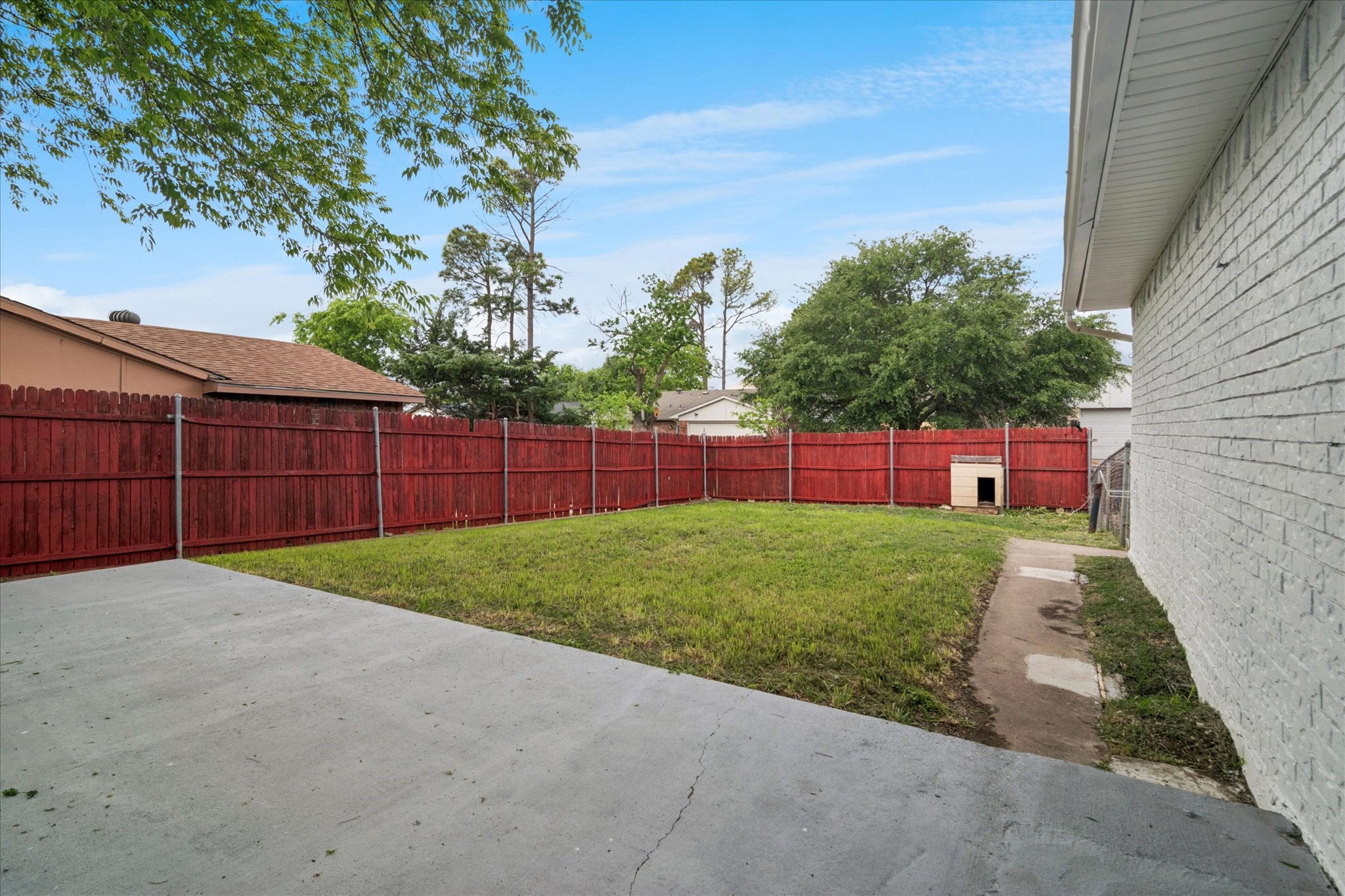 7426 Cloverglen Drive Dallas TX 75249