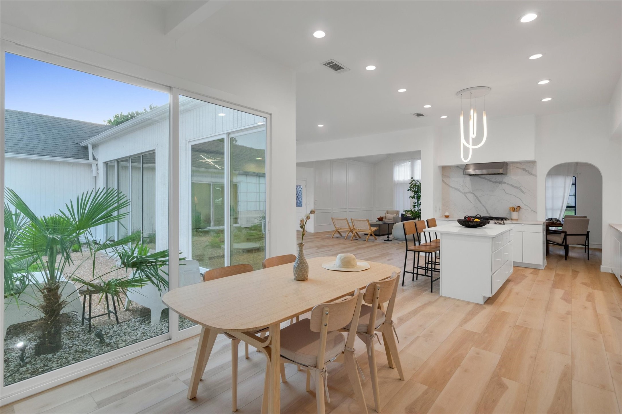 6608 Camille Avenue Dallas TX 75252