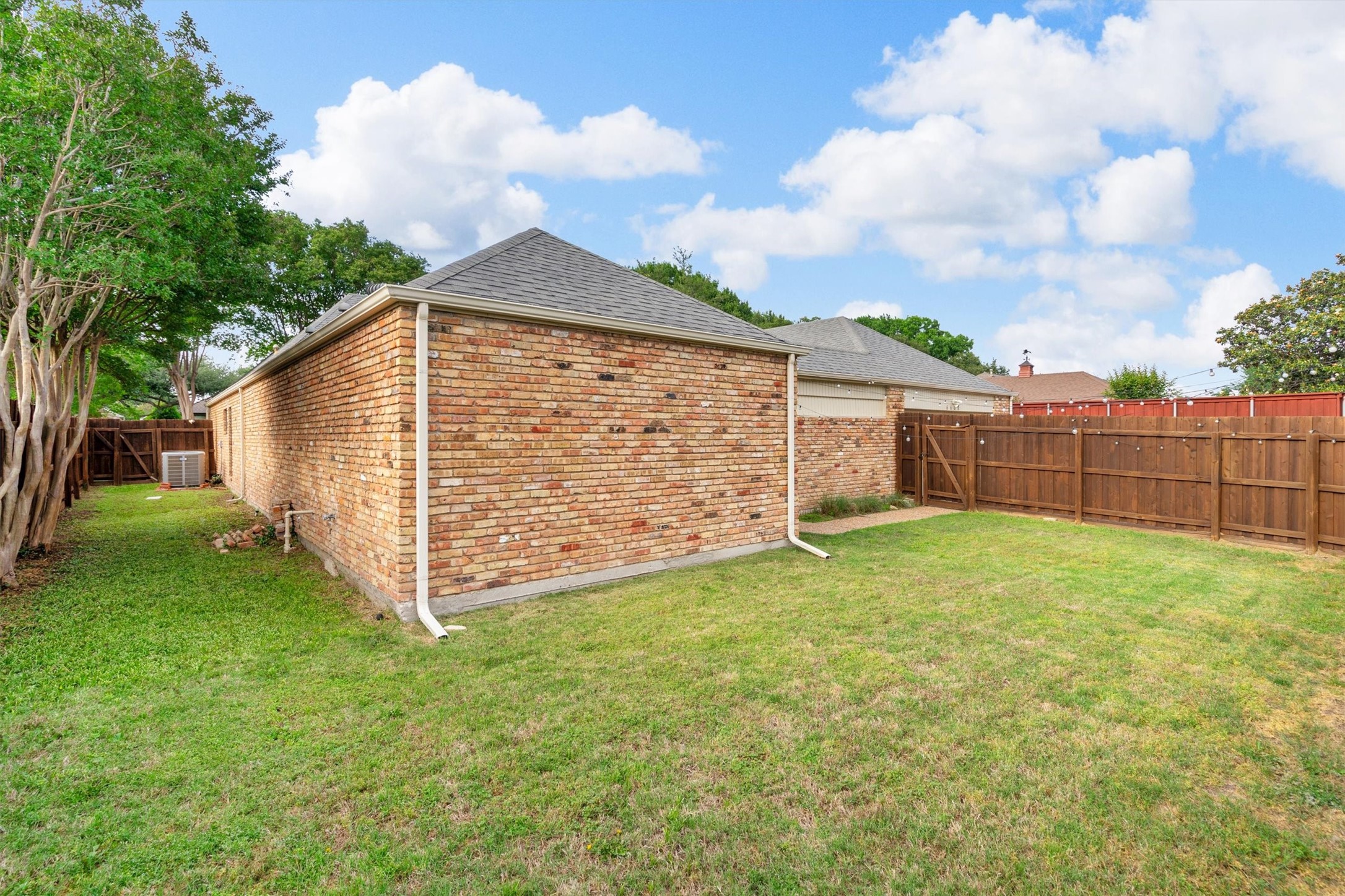 6608 Camille Avenue Dallas TX 75252