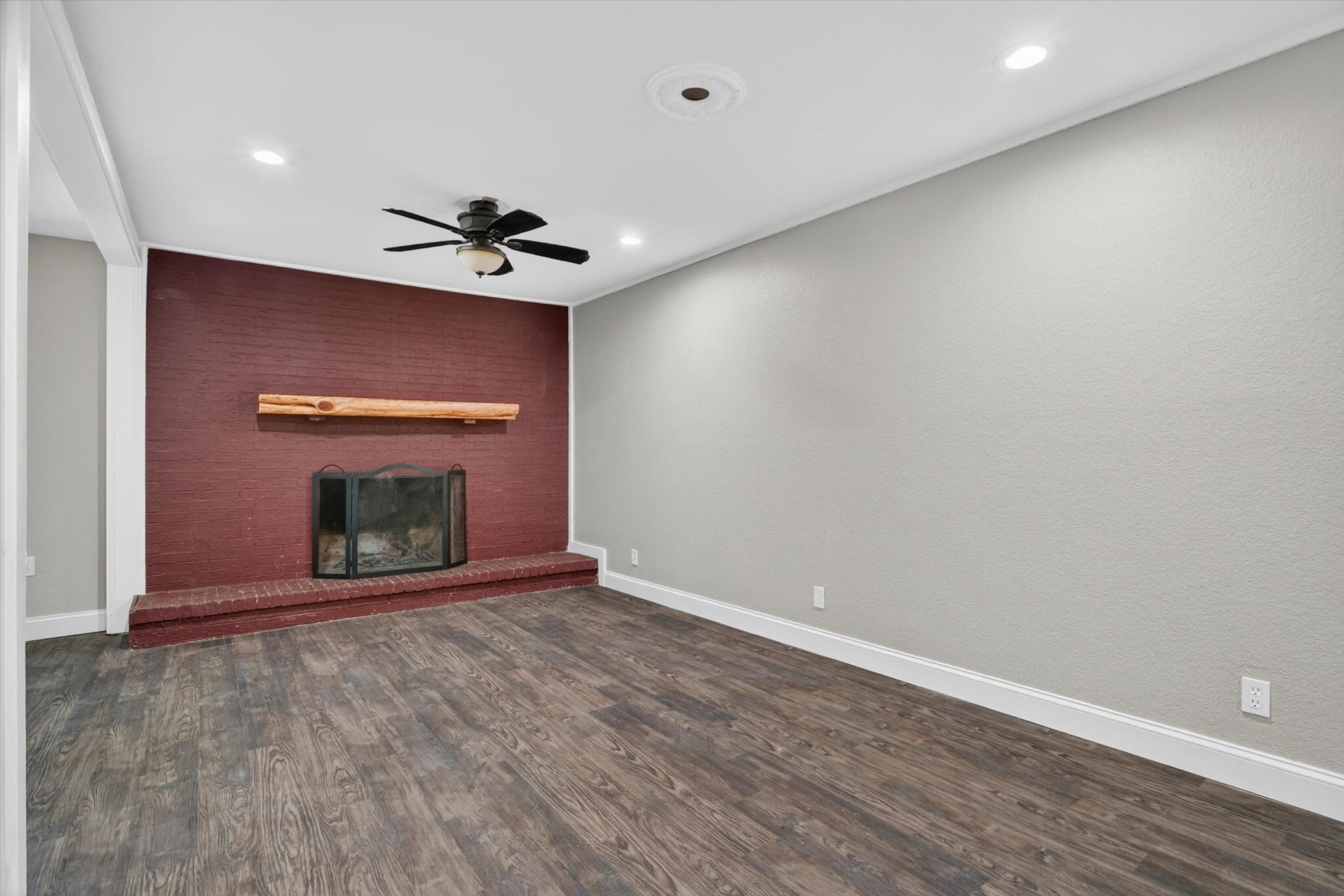 102 Live Oak Lane Weatherford TX 76086