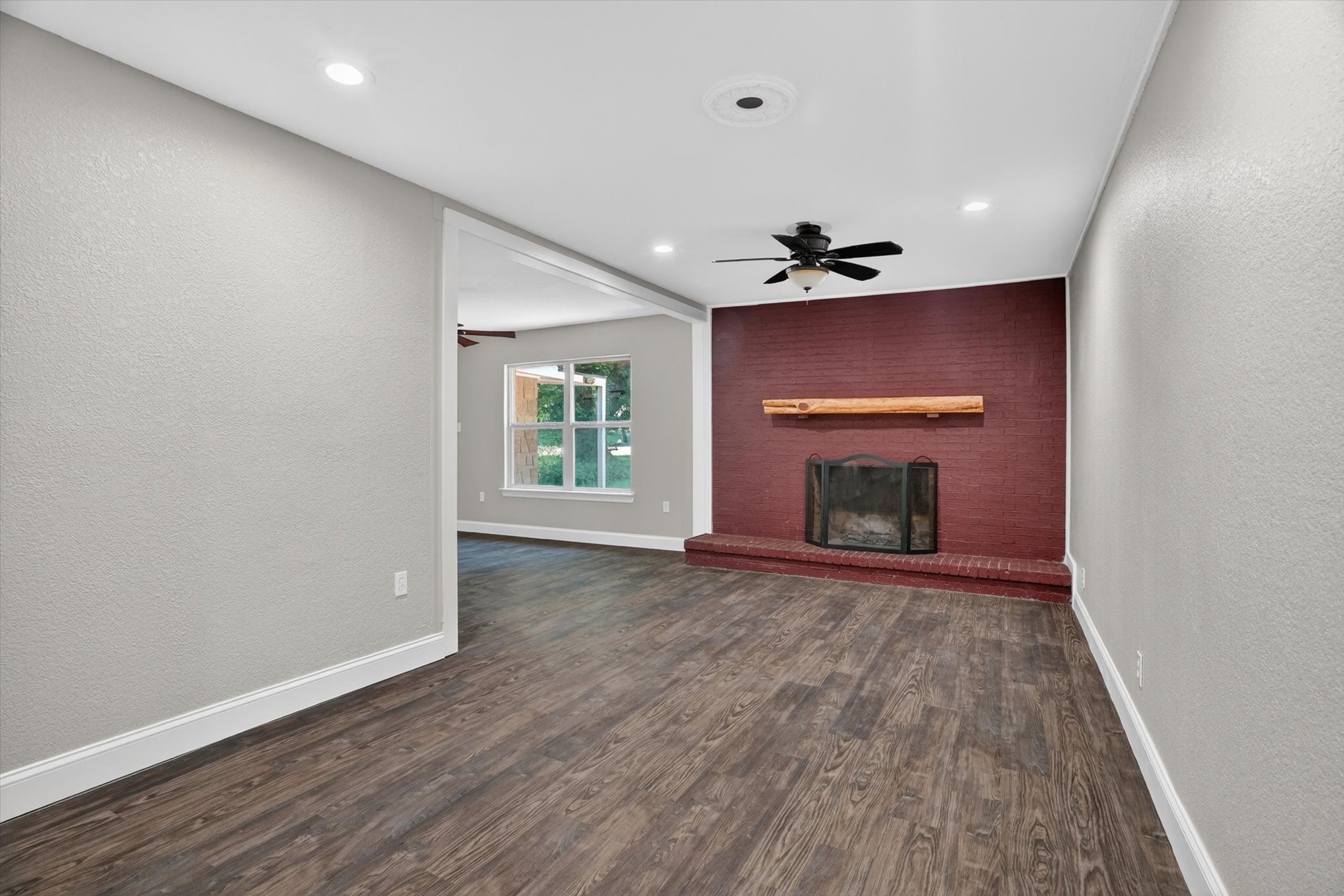 102 Live Oak Lane Weatherford TX 76086