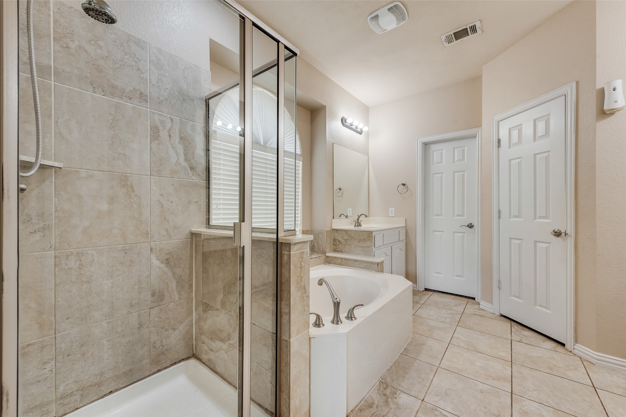 1404 Ashby Drive Lewisville TX 75067
