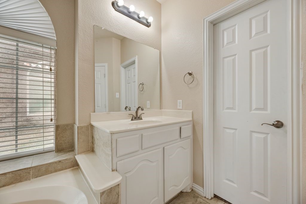 1404 Ashby Drive Lewisville TX 75067