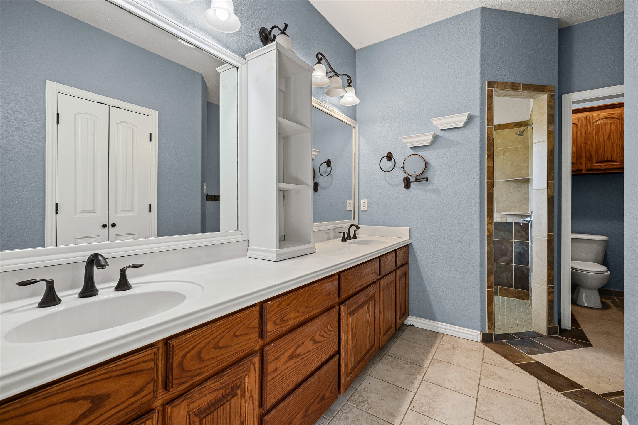 2914 San Gabriel Drive Granbury TX 76048