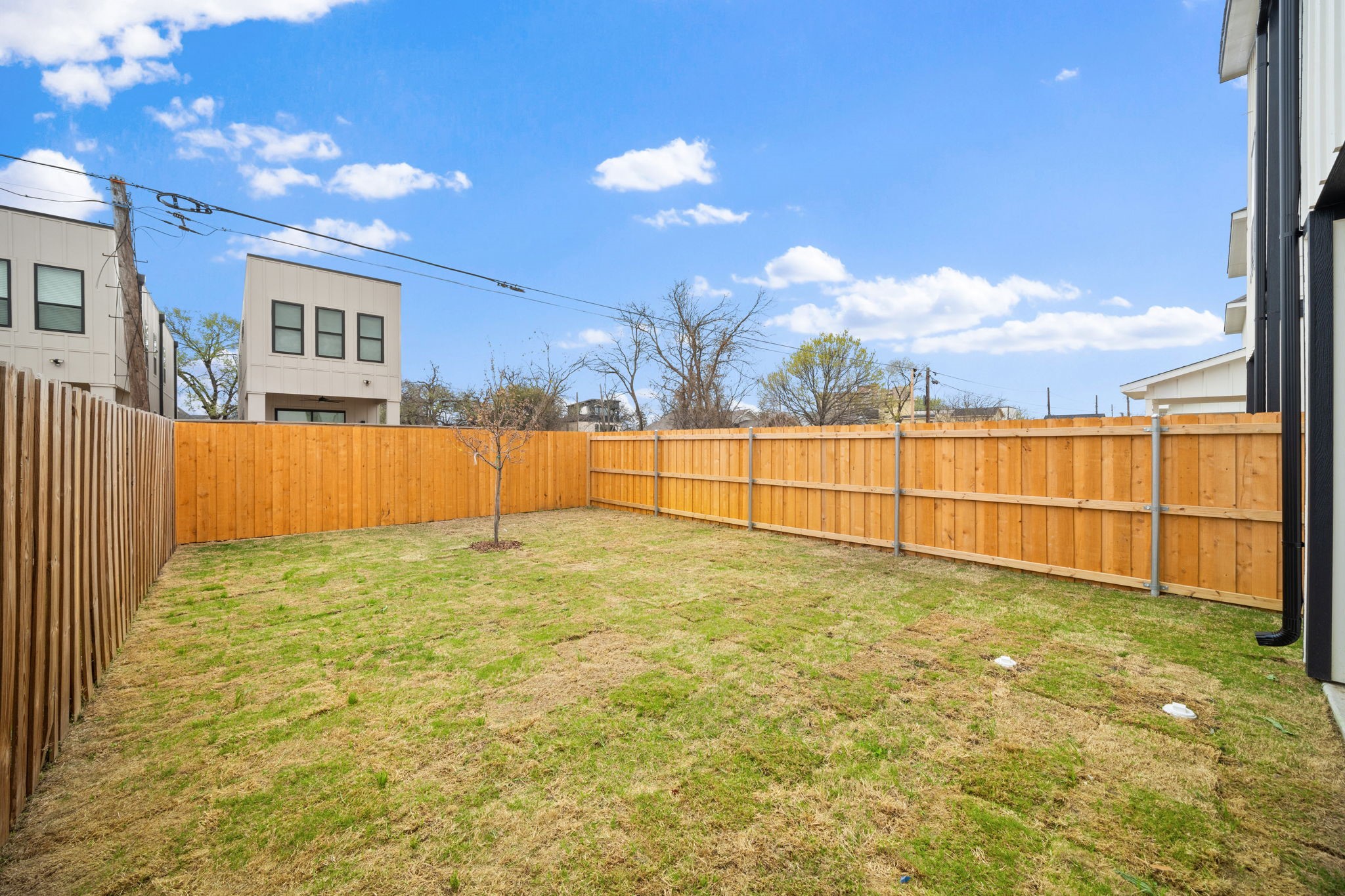 2526 Peabody Dallas TX 75215