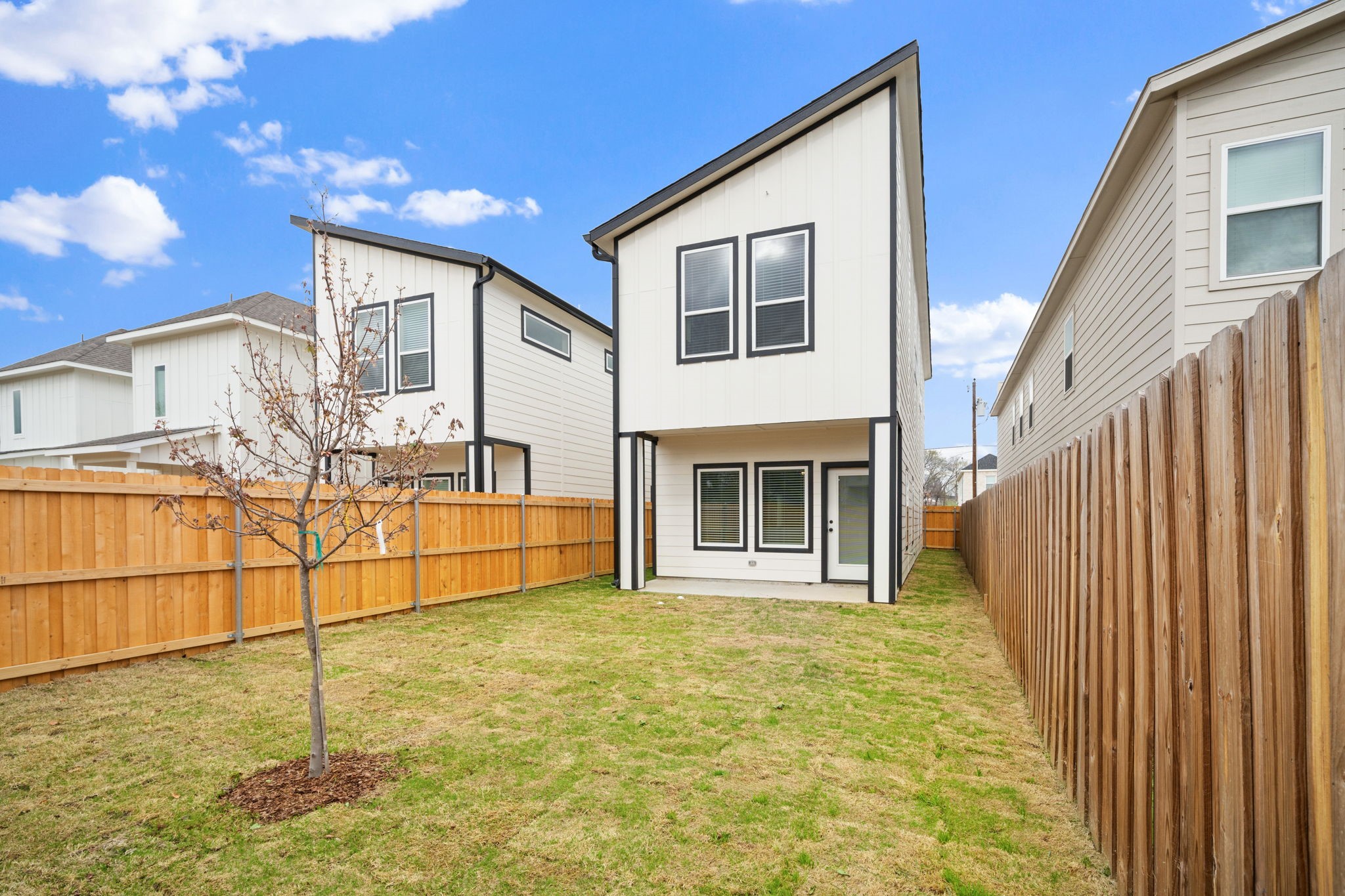 2526 Peabody Dallas TX 75215