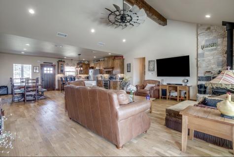 670 Loggins Trail Poolville TX 76487