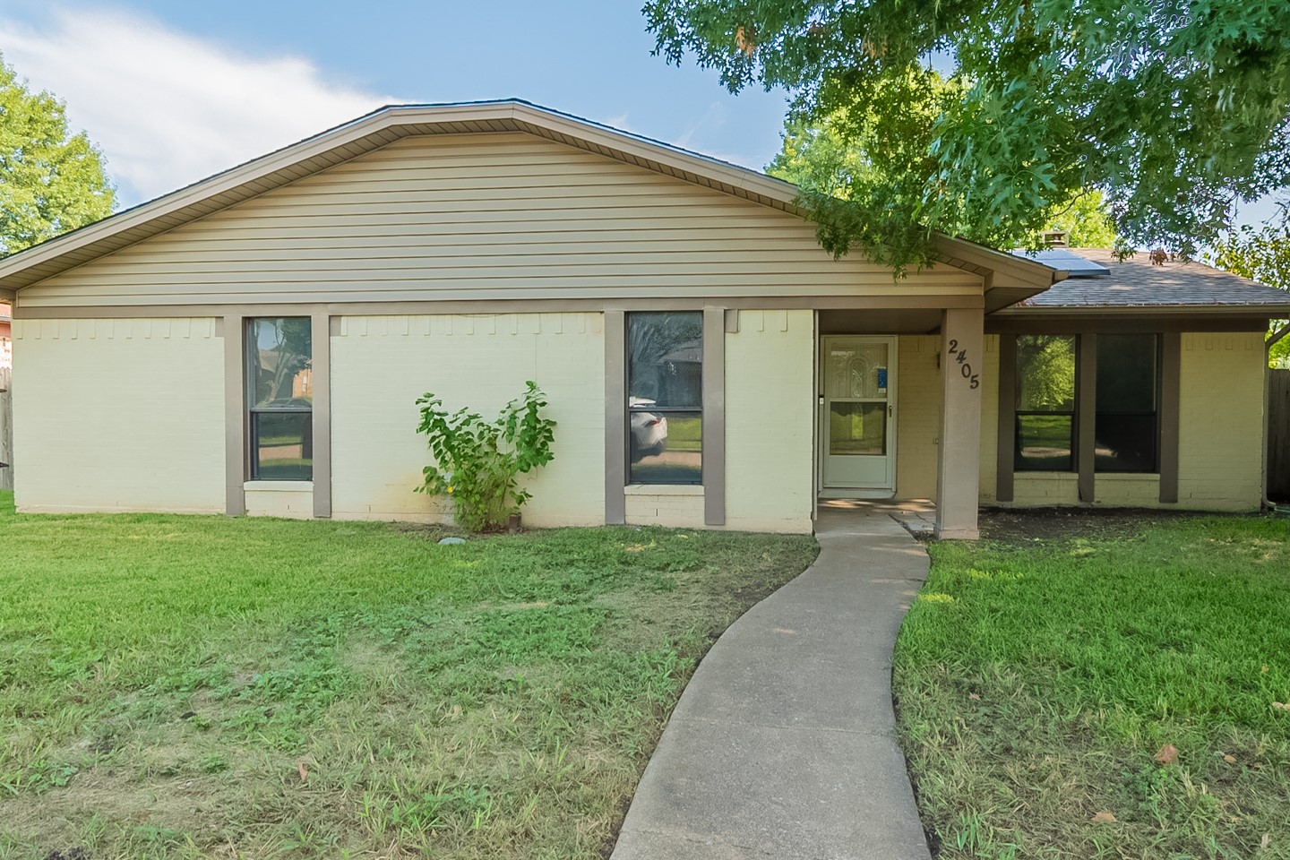 2405 Lemmontree Lane Plano TX 75074