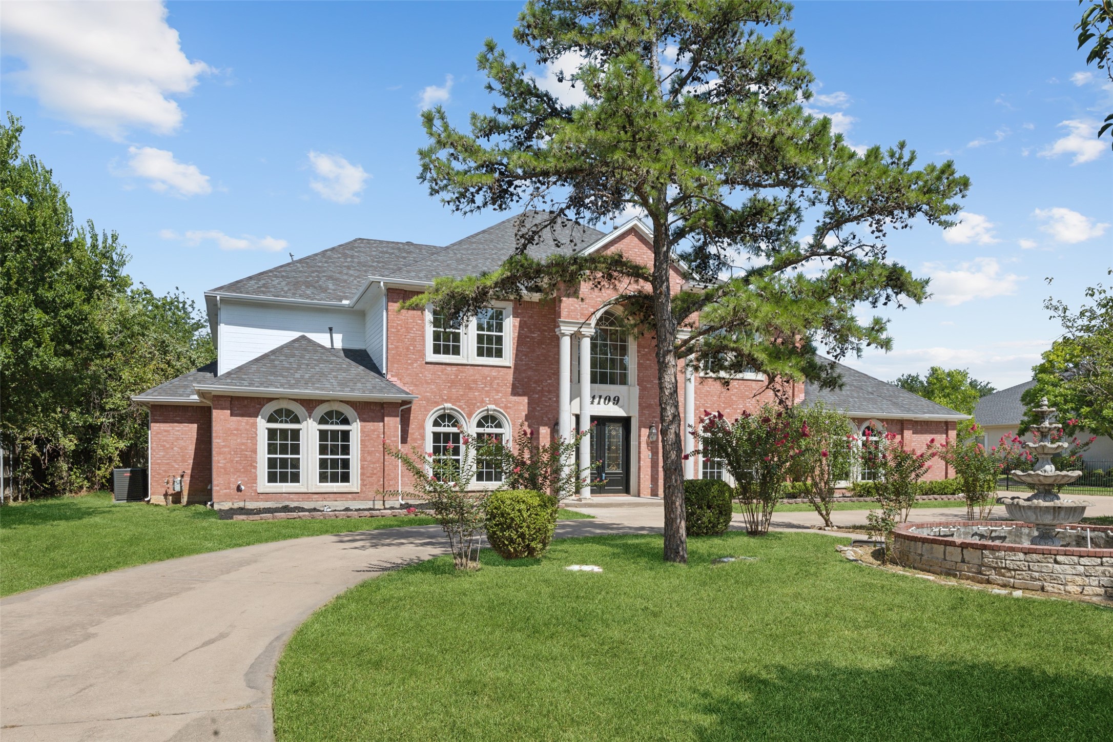 4109 Shorewood Drive Arlington TX 76016