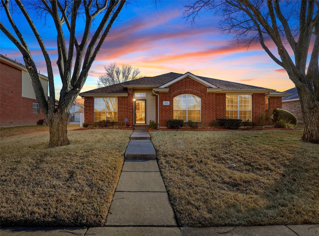 1320 Wolf Creek Drive Desoto TX 75115