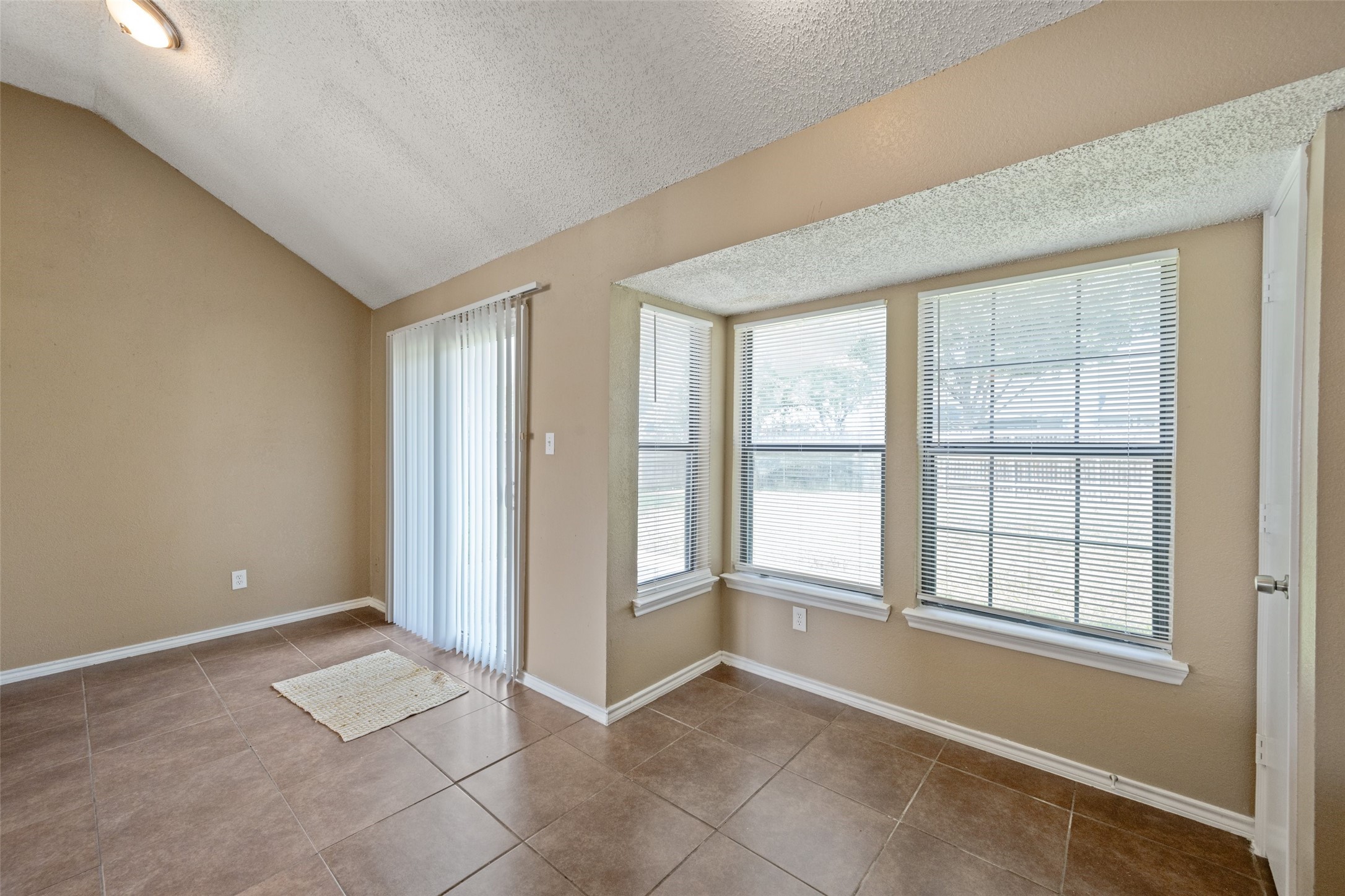 4756 Hollow Tree Drive Arlington TX 76018