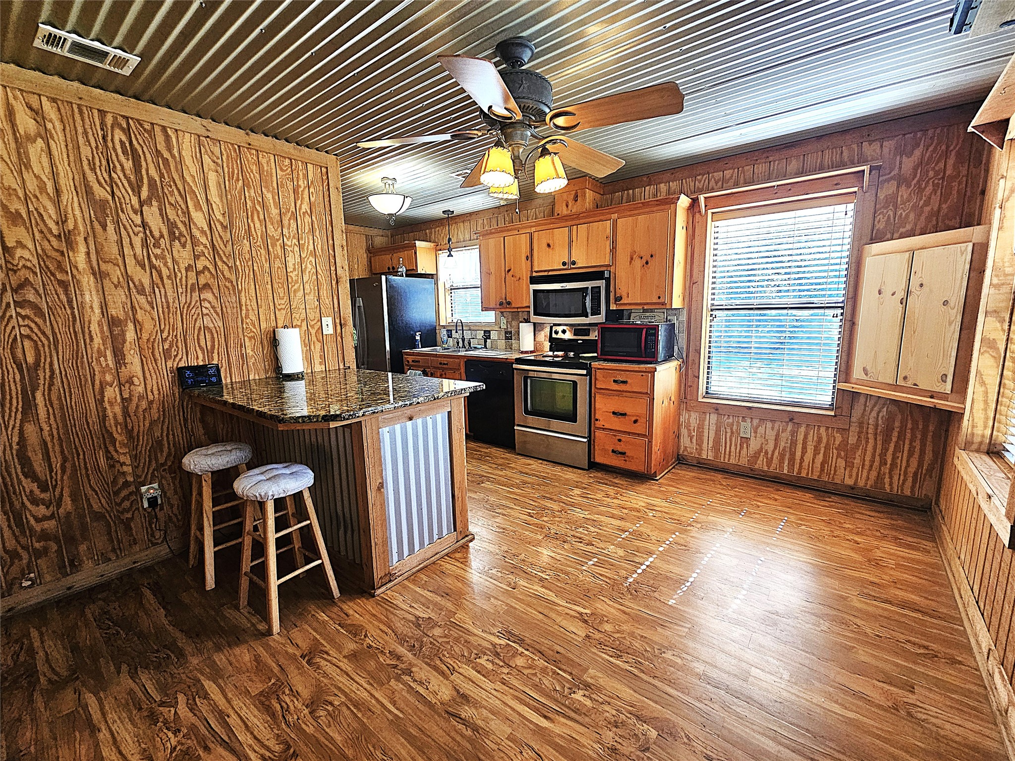 414 Lcr 763 Groesbeck TX 76642