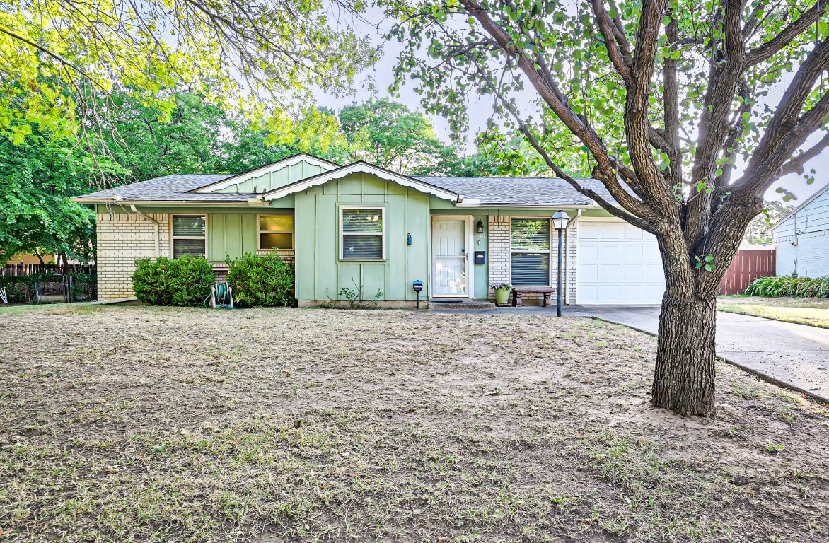 1201 Johns Drive Euless TX 76039