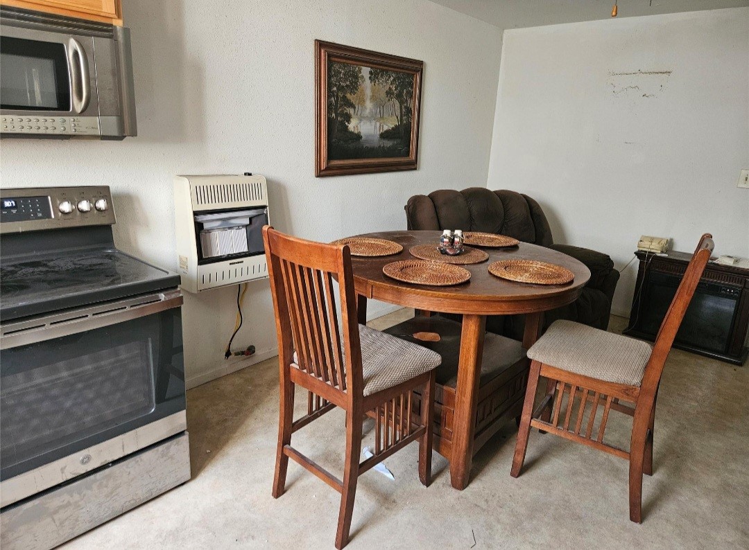 1347 Farm Road 38 S Brookston TX 75421
