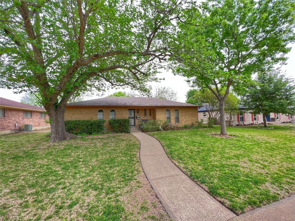 2235 Babalos Lane Dallas TX 75228