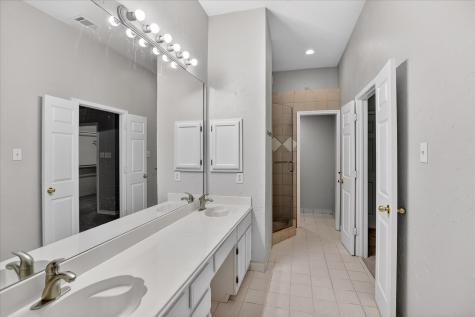 6114 Pinwood Circle Arlington TX 76001