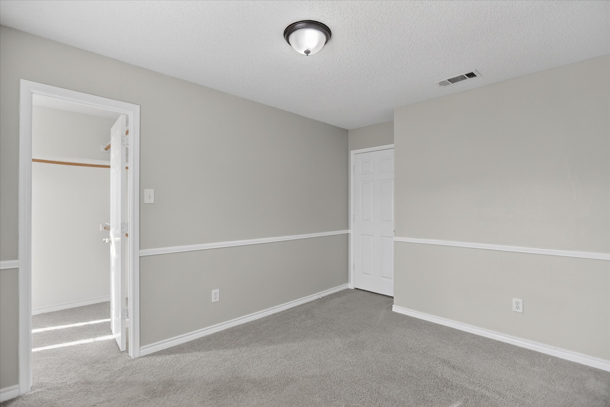 6114 Pinwood Circle Arlington TX 76001