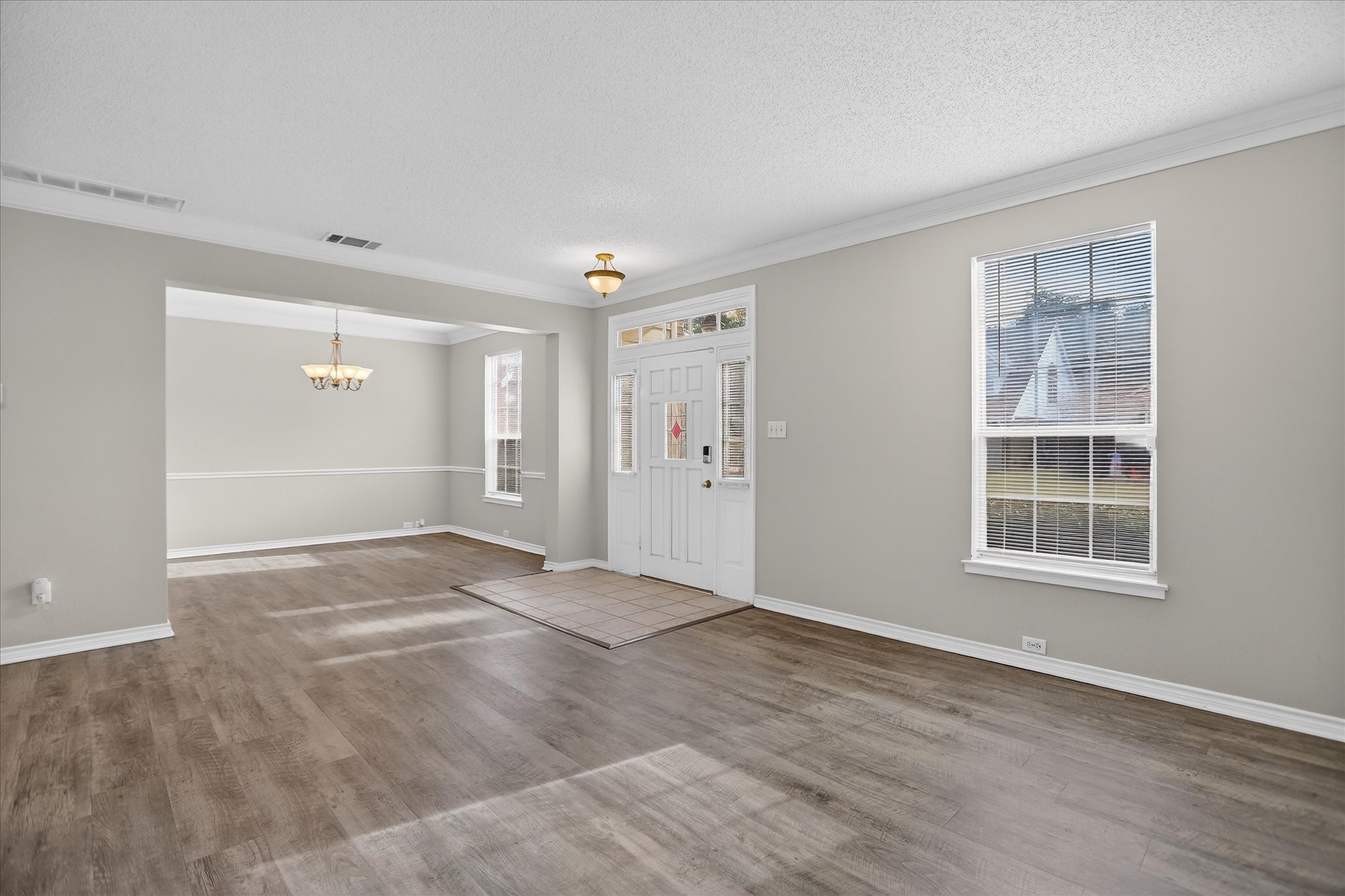 6114 Pinwood Circle Arlington TX 76001