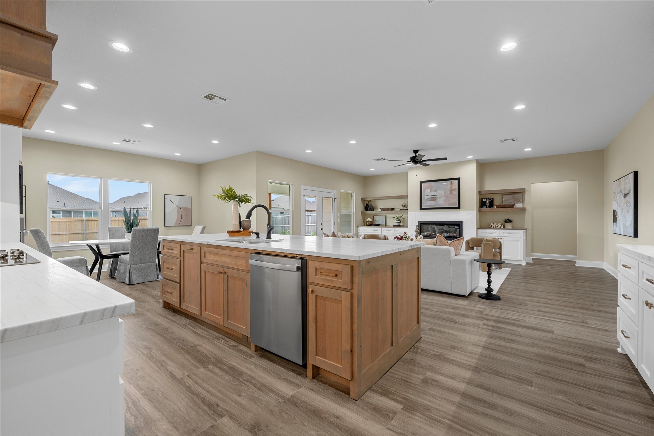 929 Northern Dancer Drive Hewitt TX 76643