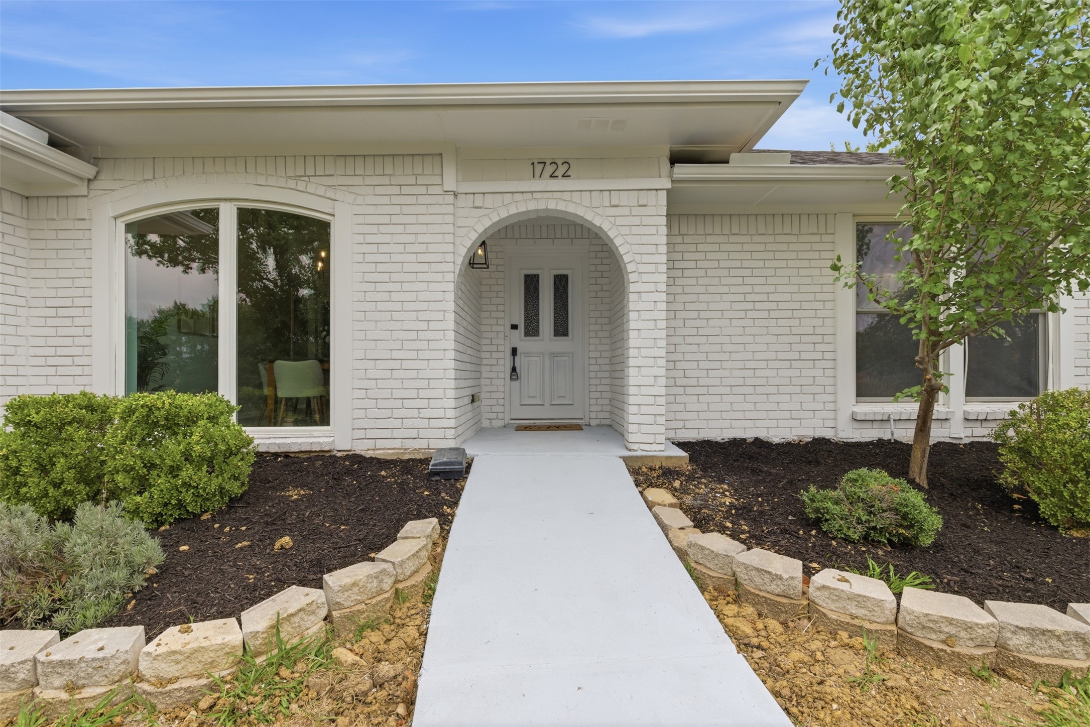 1722 Rosemeade Circle Carrollton TX 75007
