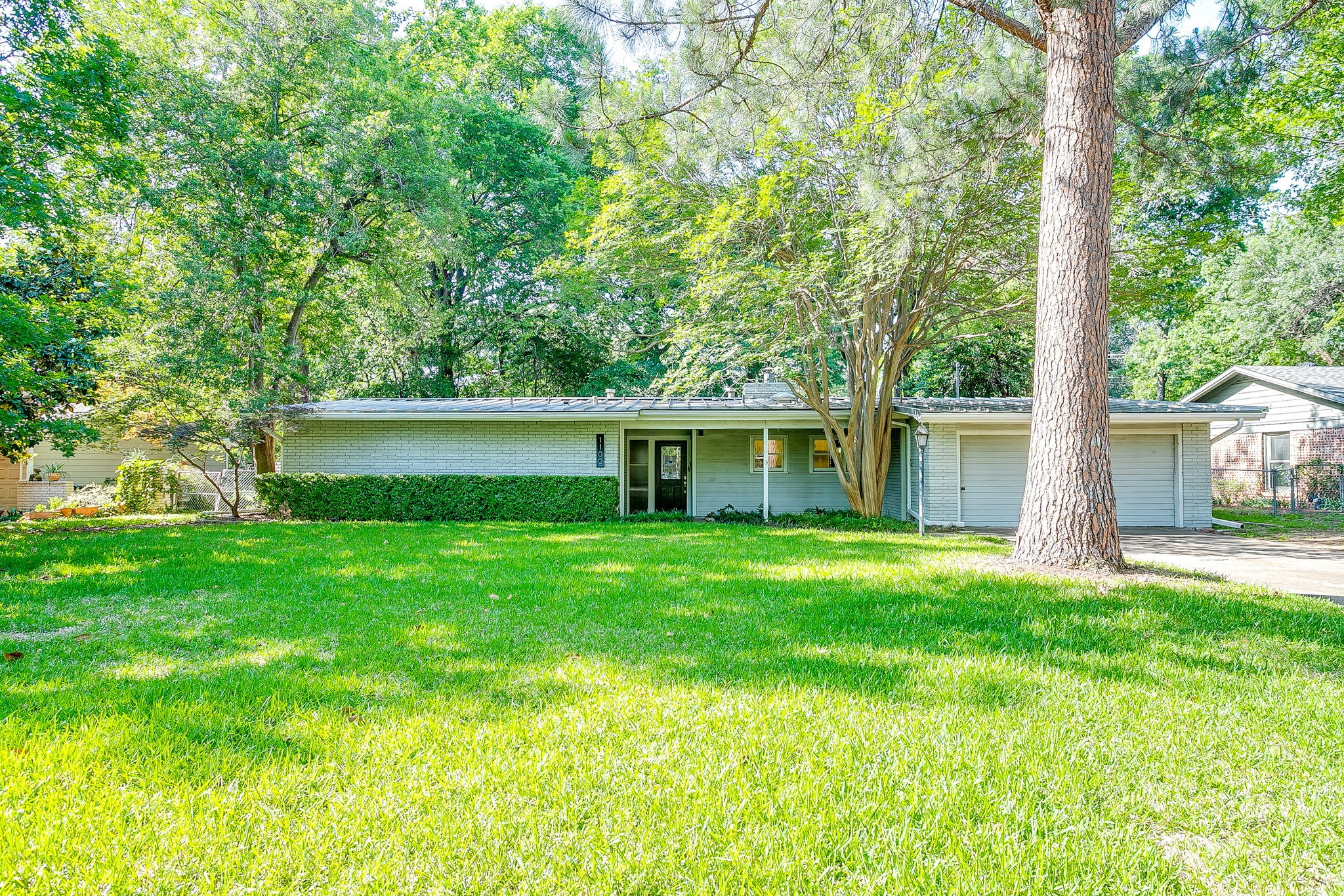 1100 Mockingbird Lane Arlington TX 76013