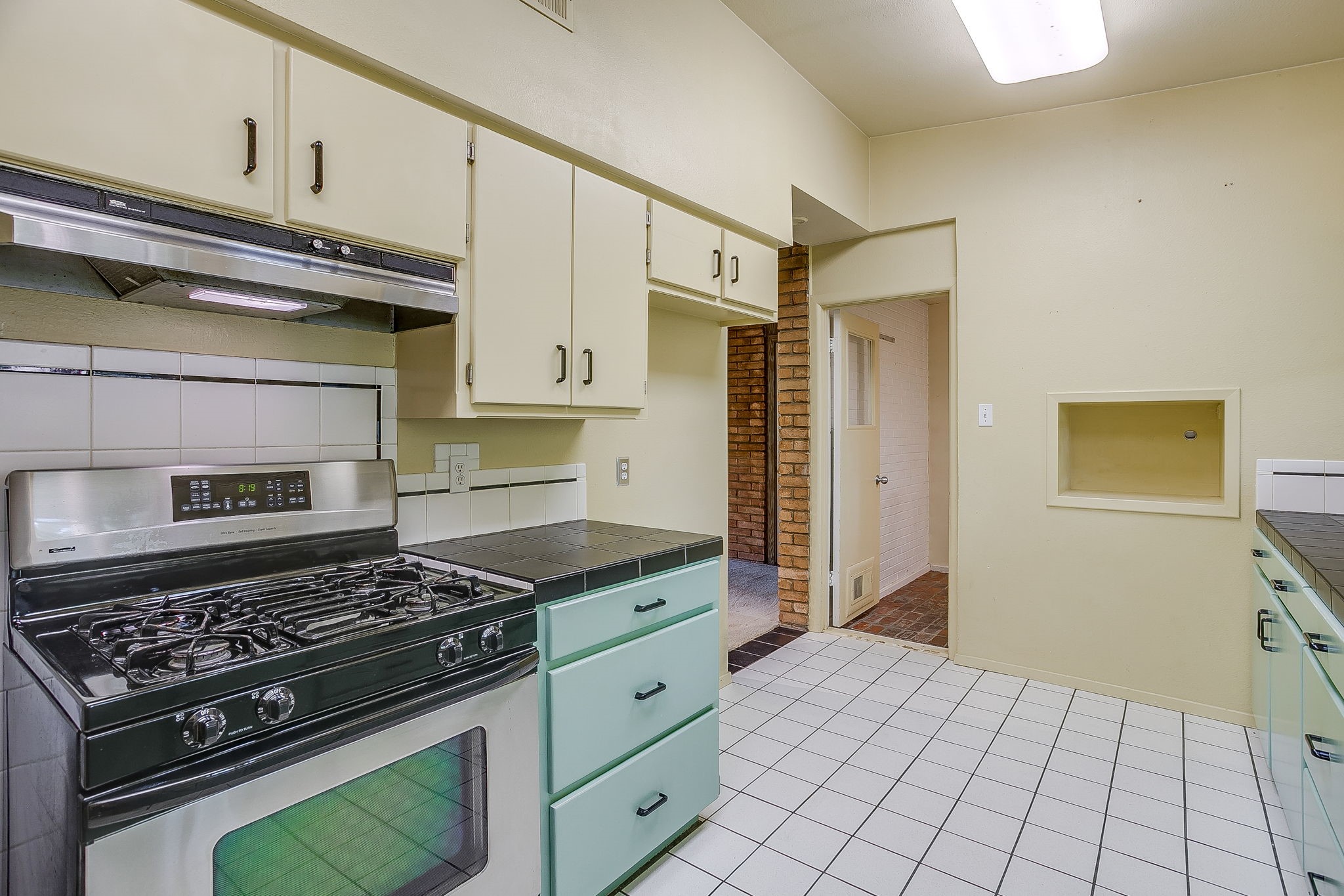 1100 Mockingbird Lane Arlington TX 76013