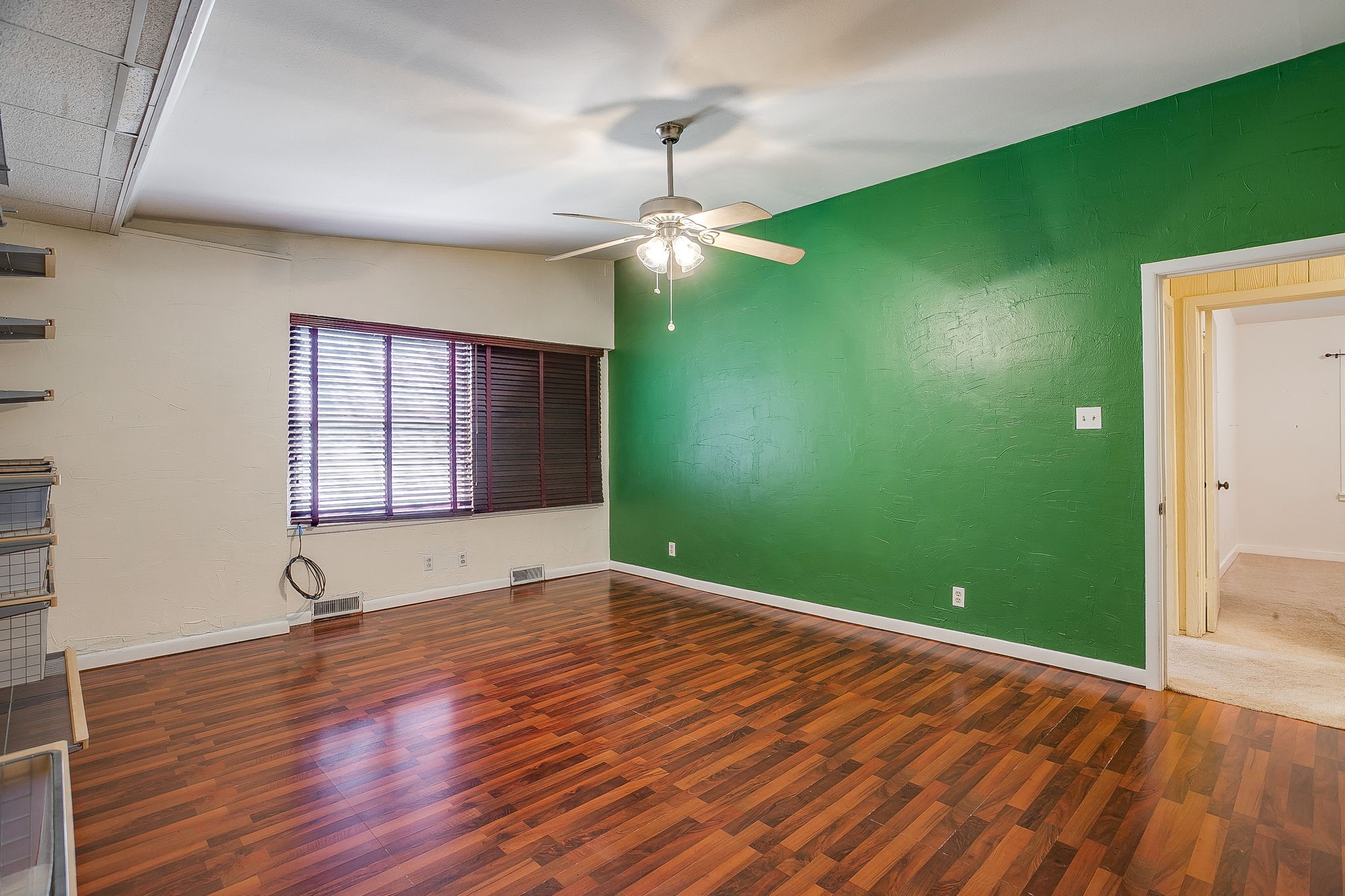 1100 Mockingbird Lane Arlington TX 76013