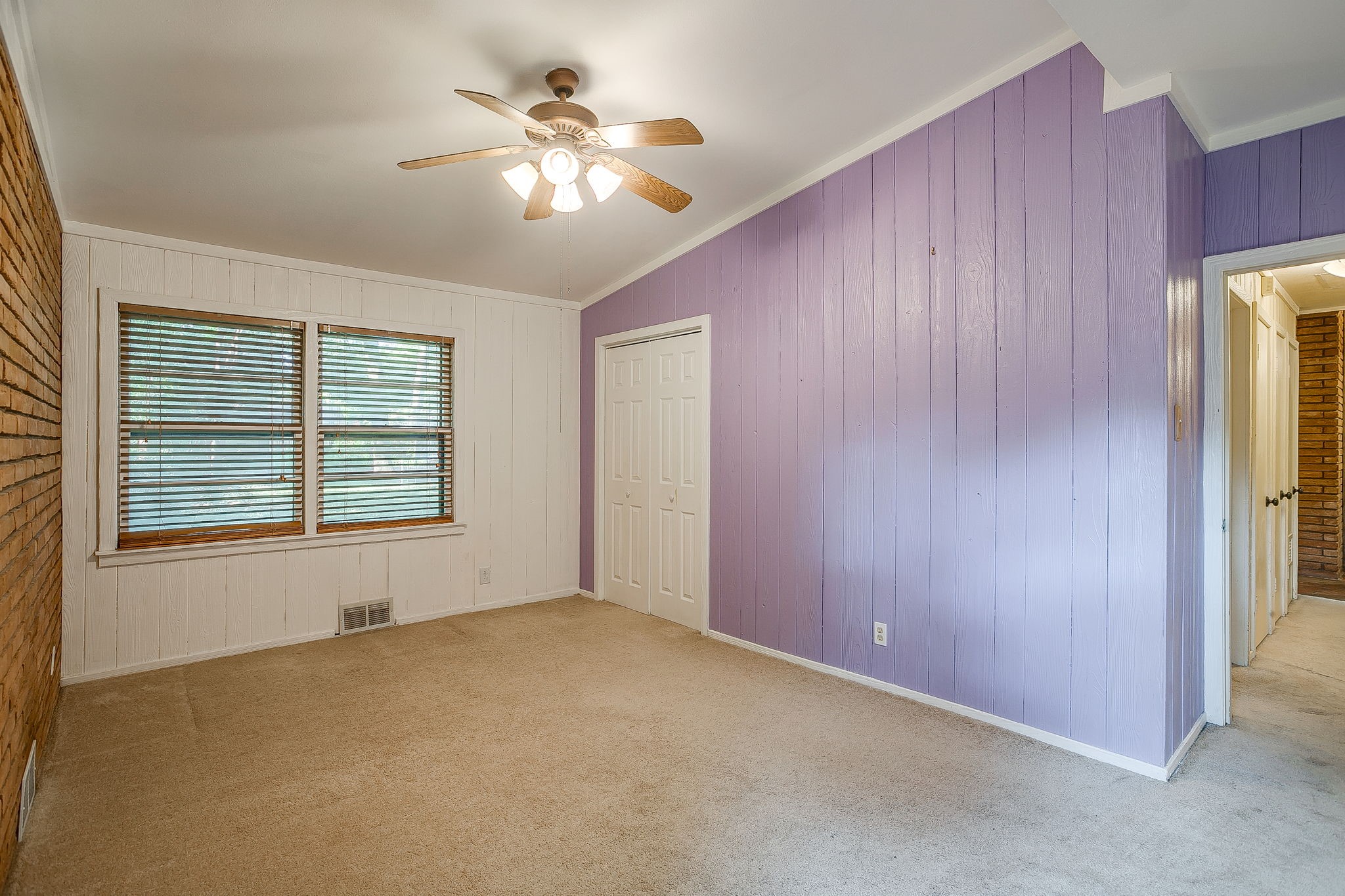 1100 Mockingbird Lane Arlington TX 76013