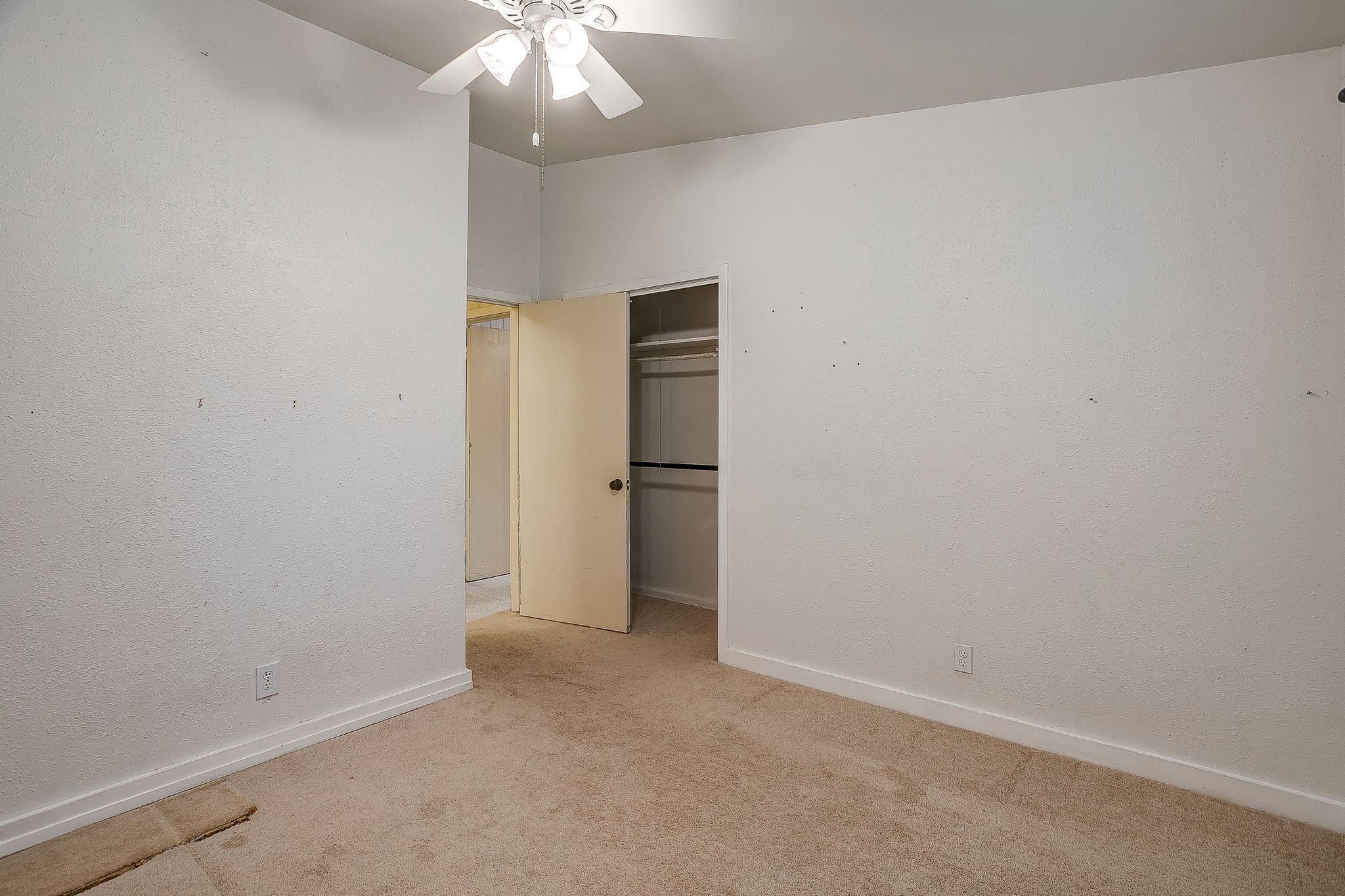 1100 Mockingbird Lane Arlington TX 76013