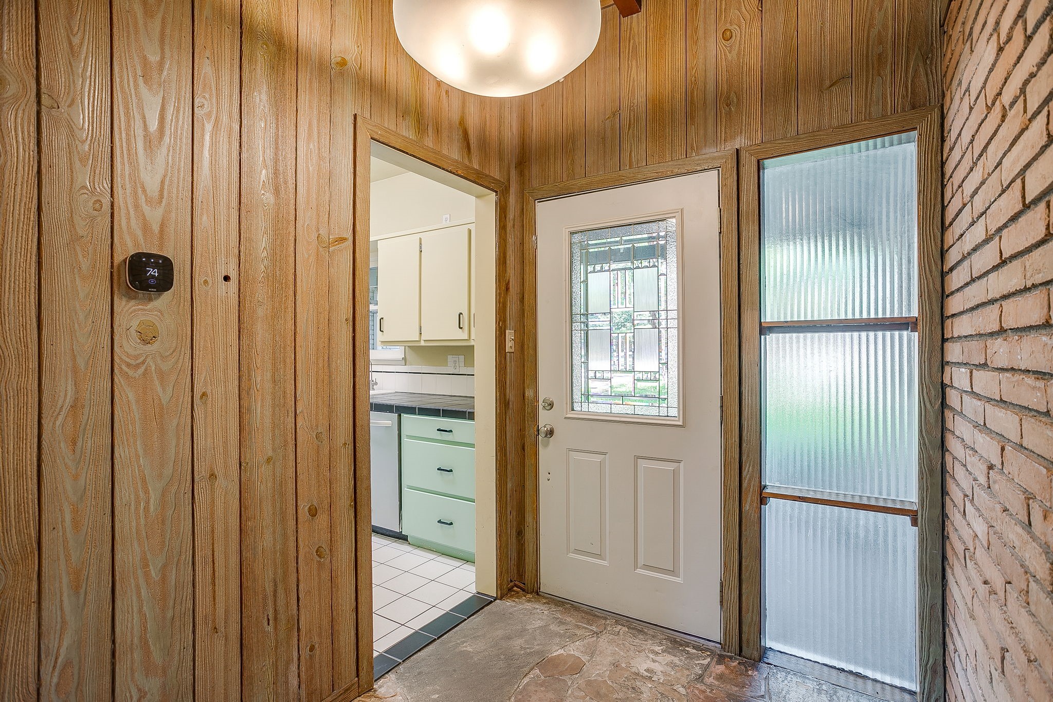 1100 Mockingbird Lane Arlington TX 76013