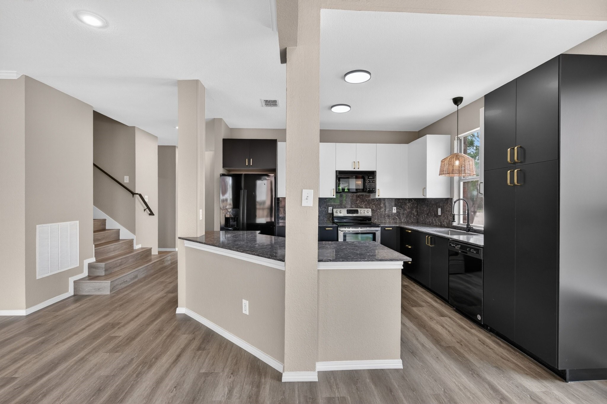 1032 Sugarberry Lane Flower Mound TX 75028