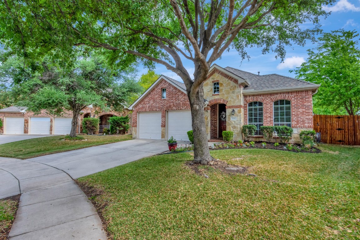 9381 Granger Lane Fort Worth TX 76244