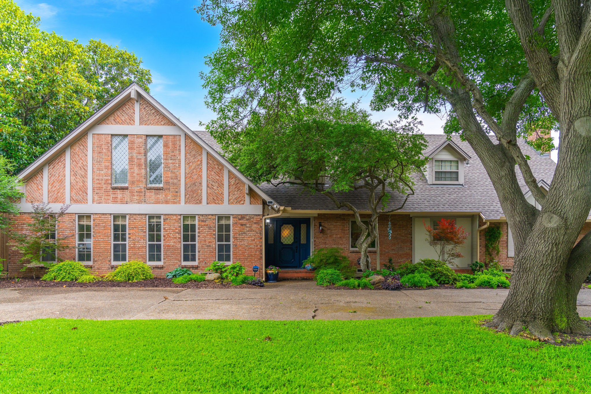 7110 Mossvine Drive Dallas TX 75254