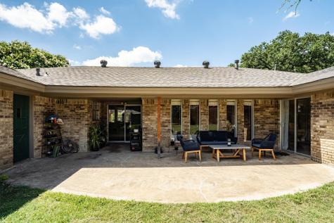 2016 Pembrooke Place Denton TX 76205