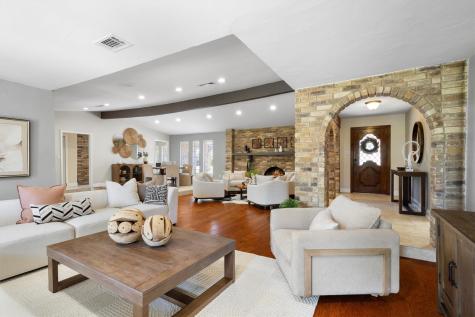 2016 Pembrooke Place Denton TX 76205