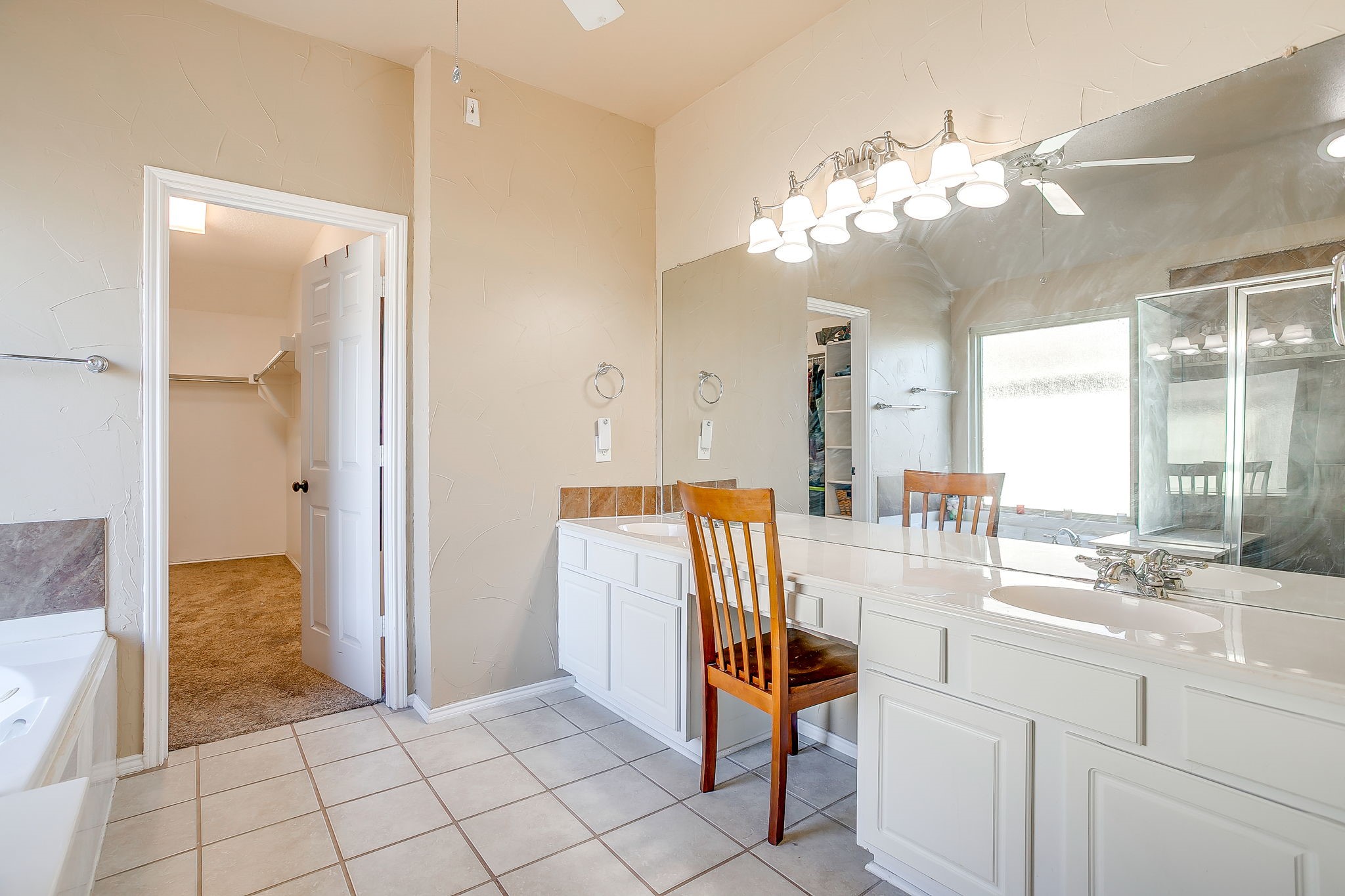 4812 Parkmount Drive Fort Worth TX 76137