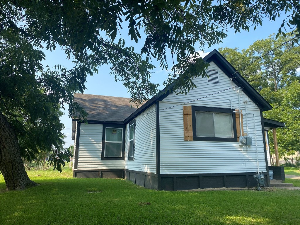 1308 Chestnut Street Commerce TX 75428
