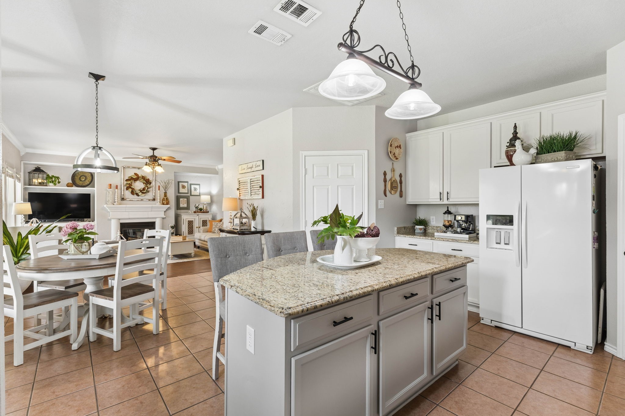 5801 Meadowglen Drive Denton TX 76226